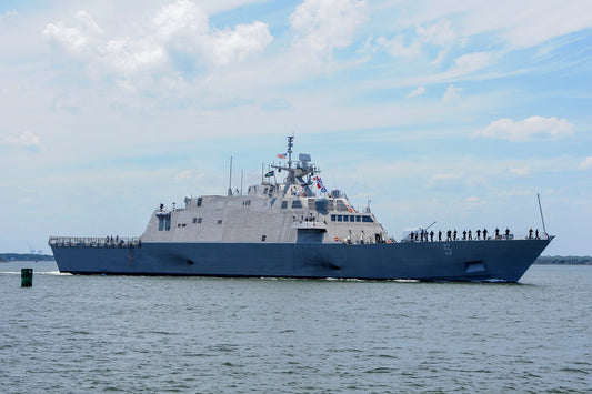 Uss Milwaukee Lcs-5 Freedom Ship Glossy Poster Picture Photo Print Banner Conversationprints