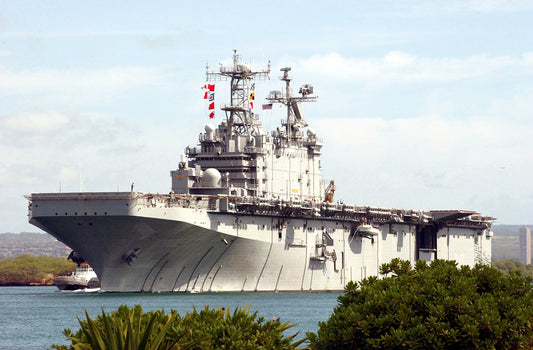 Uss Tarawa Lha-1 Assault Ship Glossy Poster Picture Photo Print Banner Conversationprints