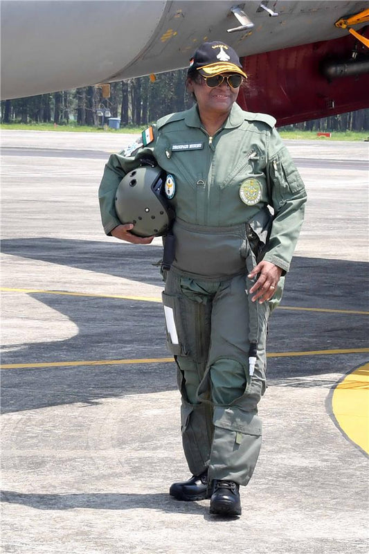 Draupadi Murmu Sukhoi Fighter Jet Glossy Poster Picture Photo Print Banner Conversationprints