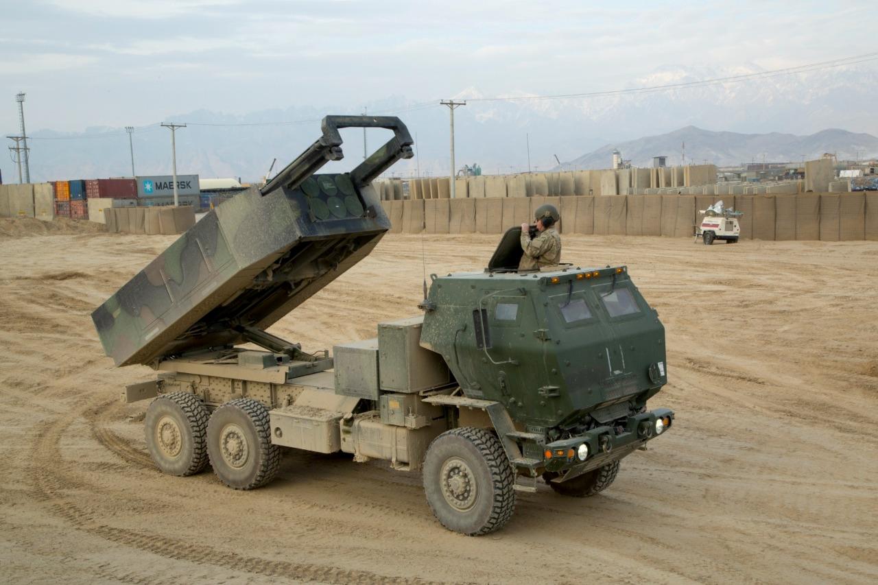 M142 Himars Rocket Tank Glossy Poster Picture Photo Print Banner Conversationprints