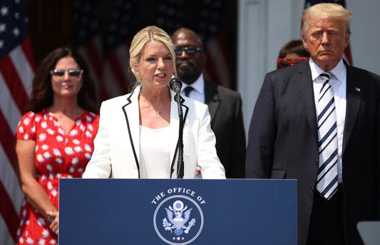 Pam Bondi Donald Trump Speech Glossy Poster Picture Photo Print Banner Conversationprints
