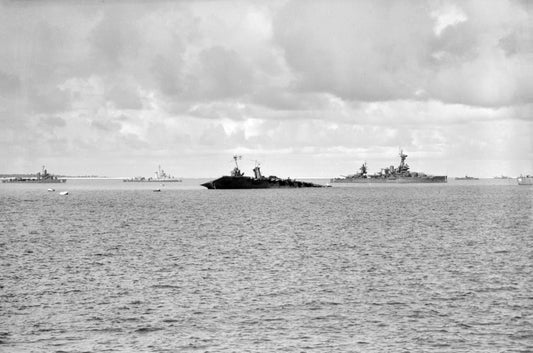 Uss Saratoga Sinking Bikini Atoll Lagoon Poster Picture Photo Print Banner  Conversationprints