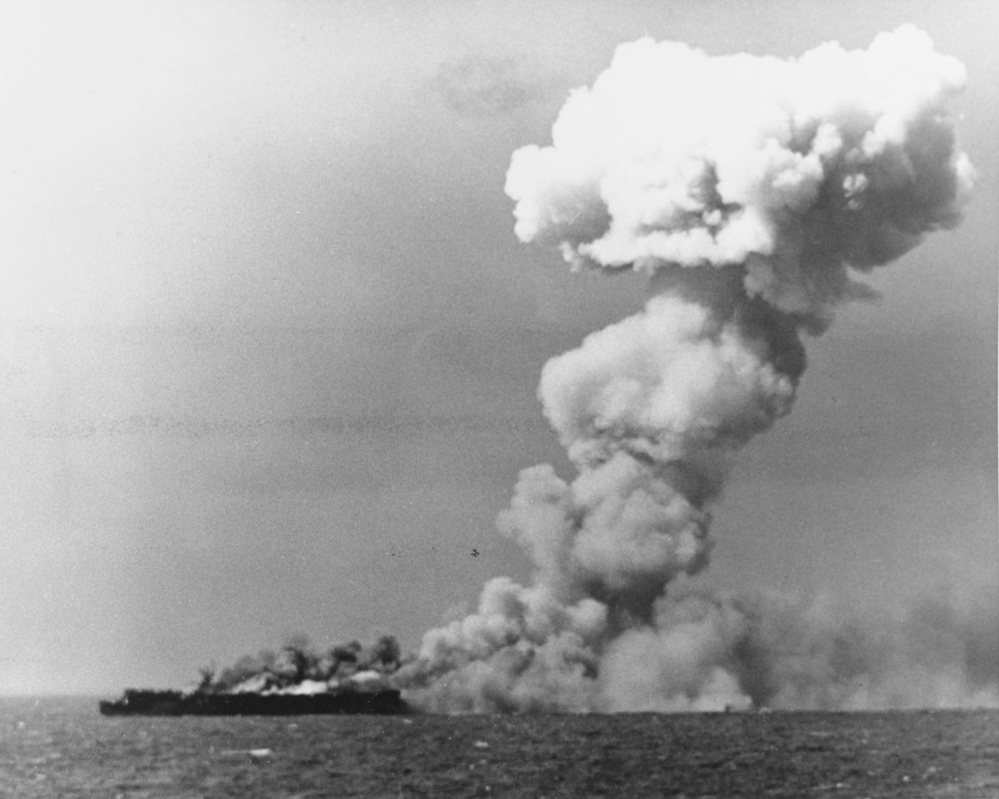 Uss Princeton Burning Cvl-23 1944 Glossy Poster Picture Photo Print Banner  Conversationprints