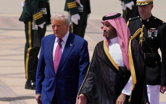 Trump Crown Saudi Prince Landing Glossy Poster Picture Photo Print Banner  Conversationprints