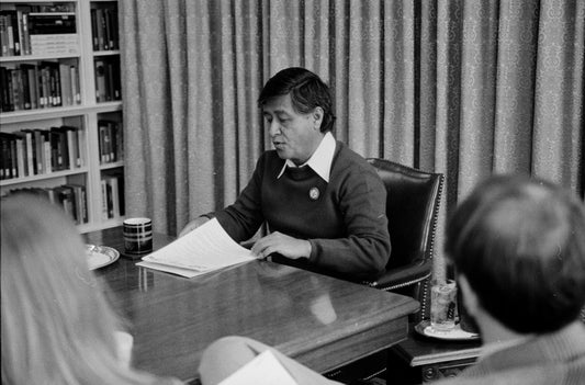 CESAR CHAVEZ GLOSSY POSTER PICTURE PHOTO PRINT BANNER civil rights leader