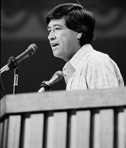CESAR CHAVEZ GLOSSY POSTER PICTURE PHOTO PRINT BANNER civil rights leader