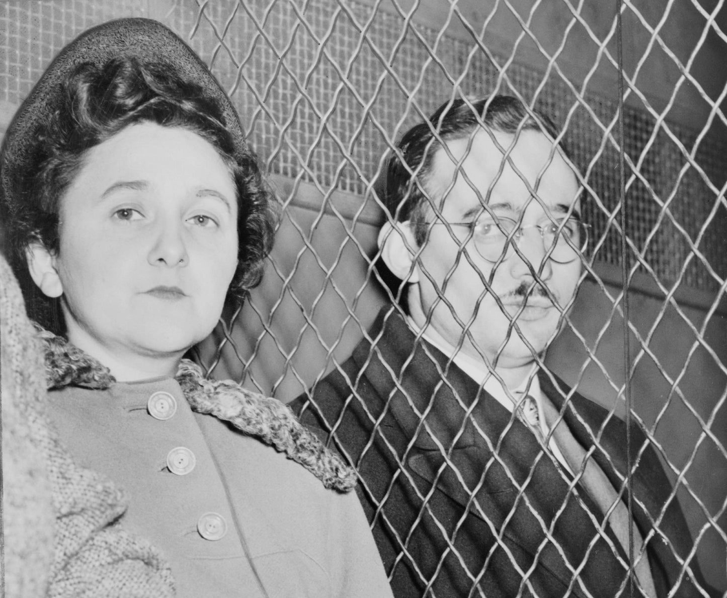 Julius And Ethel Rosenberg Glossy Poster Picture Photo Print Banner Soviet Conversationprints