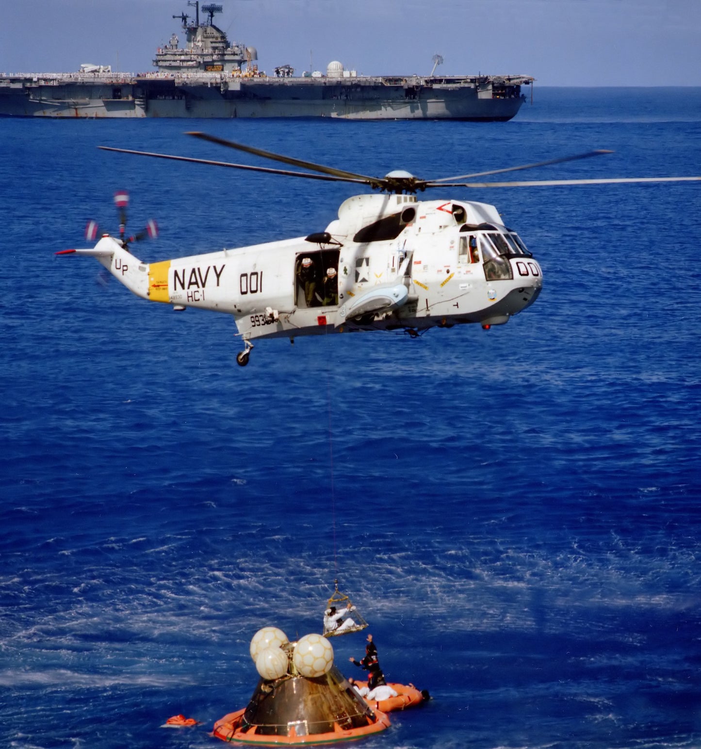 SH-3 SEA KING RESCUES APOLLO 17 GLOSSY POSTER PICTURE PHOTO PRINT BANNER