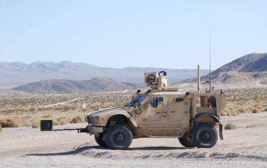 OSHKOSH M-ATV TRANSPORTER GLOSSY POSTER PICTURE PHOTO PRINT BANNER CONVERSATIONPRINTS