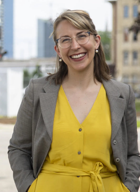 Hillary Scholten Michigan Usa Rep Glossy Poster Picture Photo Print Banner Conversationprints